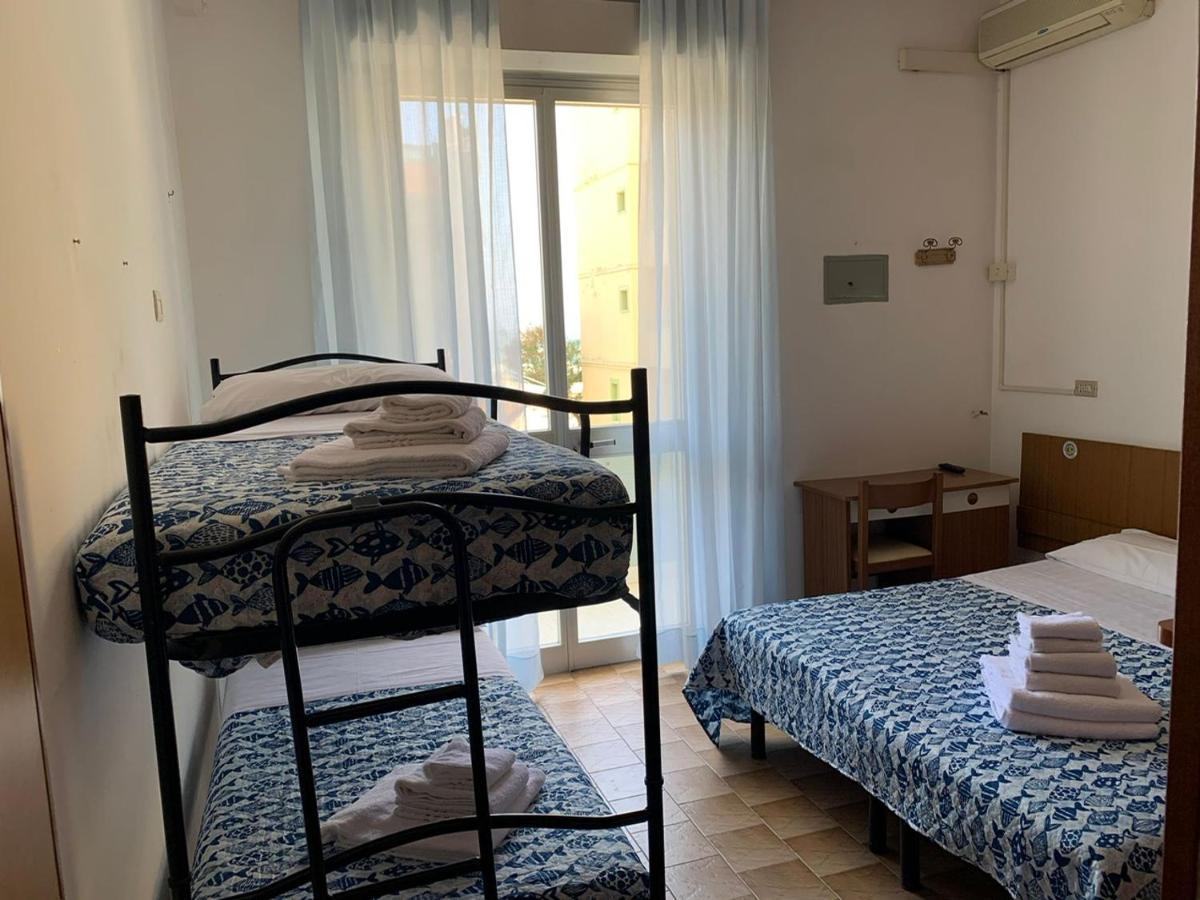 Hotel Estense Rimini Eksteriør bilde