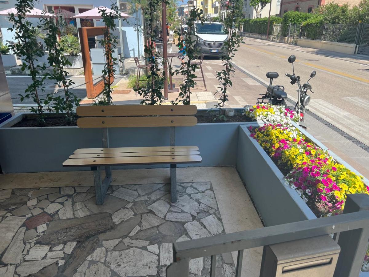 Hotel Estense Rimini Eksteriør bilde