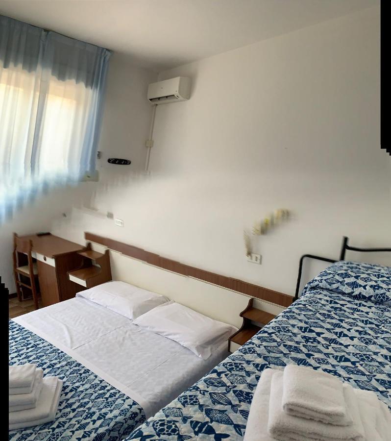 Hotel Estense Rimini Eksteriør bilde